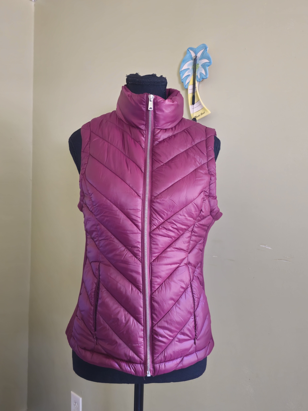 Bundle 7 VEST - Picture 10 of 16